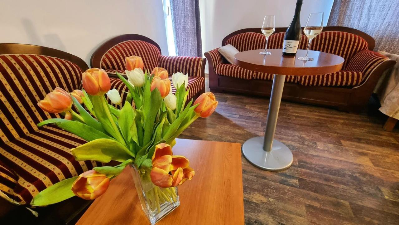 Visovac Rooms And Breakfast Skradin Exterior photo